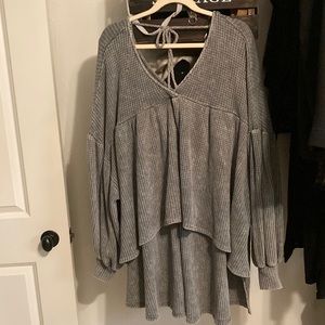 Three Bird Nest Whitney Bell Sleeve Top – grey | LARGE, never worn, without tags